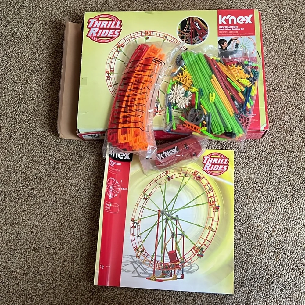 New in open box KNEX Revolution FERRIS WHEEL Building Set Motorized STEM 344 pcs